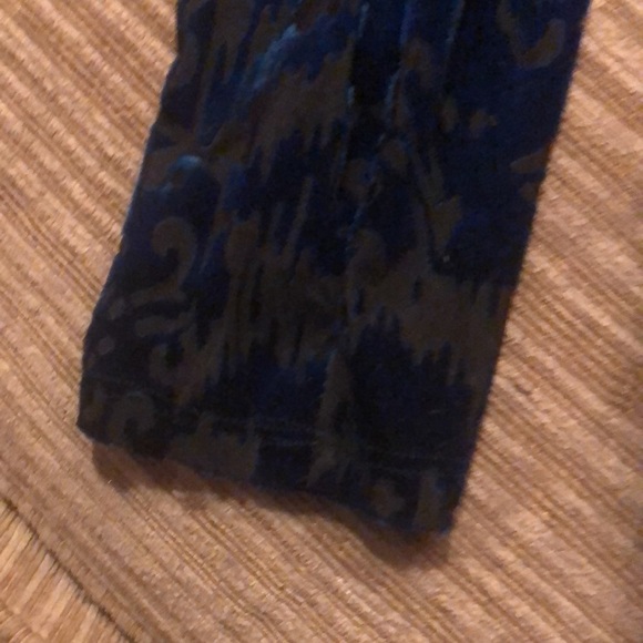 VERA WANG jaquard Blue velvet cut out top - Picture 5 of 8